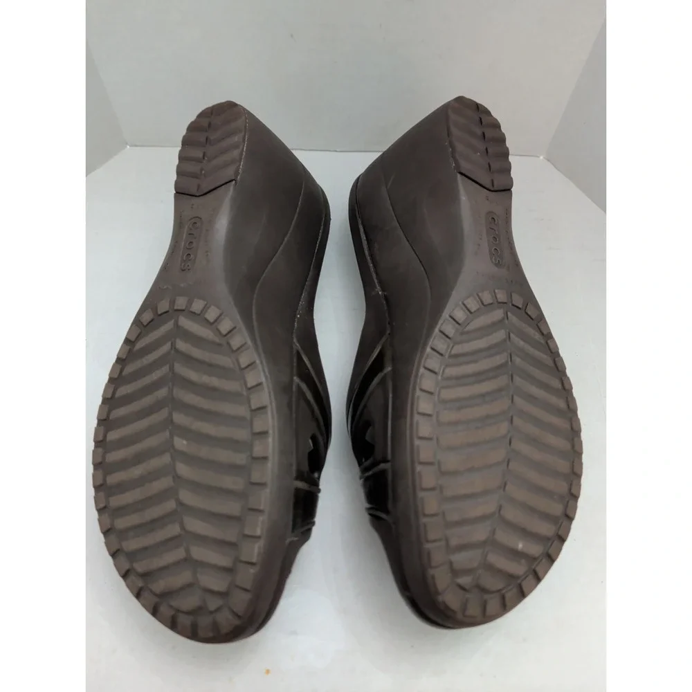 Crocs Sassari Women's 9 Criss Cross Brown Wedge Heel Slides Sandals